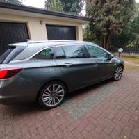 Opel Astra sw 1.600 cc diesel.  Mod. Sport Tourer