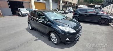 FORD Fiesta 1.4 5P. Bz.-GPL Titanium
