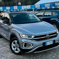 " DA VETRINA " Volkswagen T-Roc 2.0 TDI Style