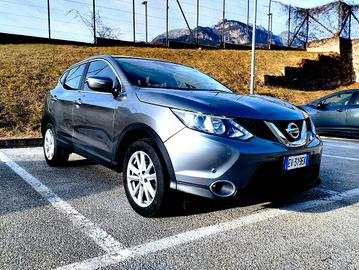 NISSAN QASHQAI 2WD.ACENTA PREMIUM