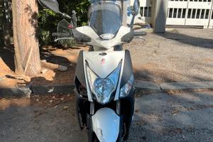 Kimko Agility 150 incidentato