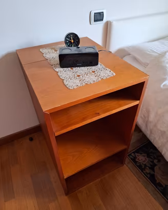 Mobiletto per camera da letto