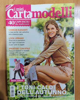 Rivista moda con cartamodelli
