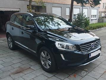 volvo XC60 T5 Momentum benzina