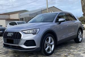 Audi Q3 Business 2.0 TDI 150CV S-Tronic 35