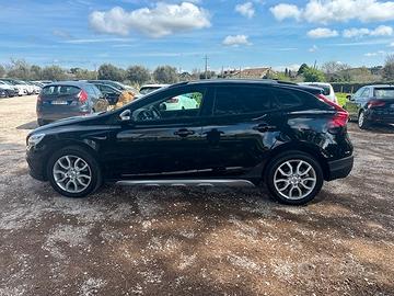 Volvo v40 cc (2012-2020) - 2018