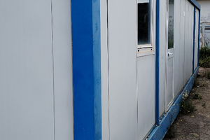 Box container misura 12 metri x2.42x2. 59altezza