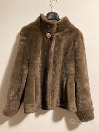 Pelliccia sintetica.