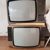 Televisori antichi a colori 