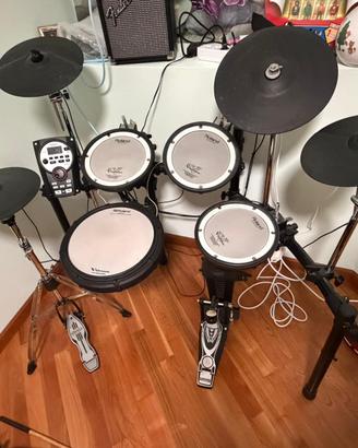 batteria elettronica Roland TD-11 con rack