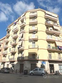 4 LOCALI A TRANI