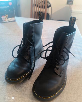 scarpe Dr. Martins 120 euro