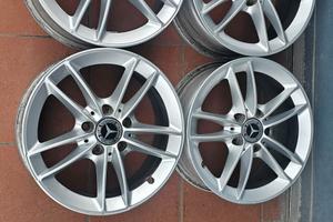 4 cerchi 16 originali Mercedes Vito Viano