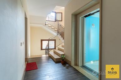 In residence luminoso 4 vani piu servizi p.auto