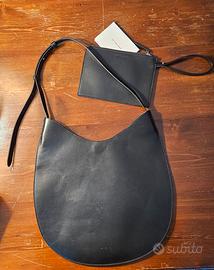 Borsa Aesther Ekme Flat Hobo in pelle nero