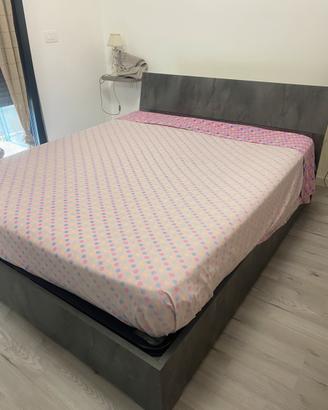 Letto contenitore matrimoniale