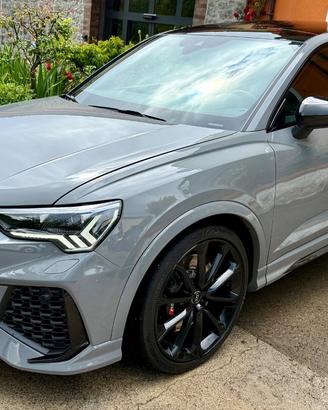 Audi Q3 RS SPB quattro S tronic