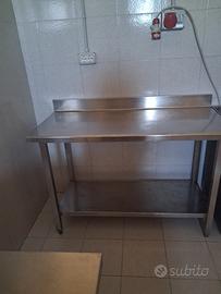 Tavolo e lavello acciaio inox