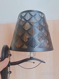 Nuove lampade da interno in metallo lavorato 