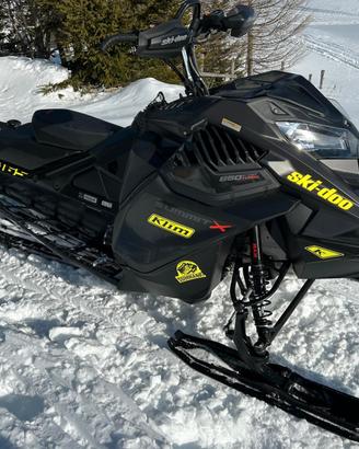 motoslitta ski doo summit 