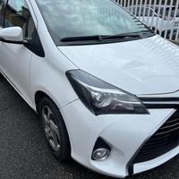 toyota yaris hybrid
