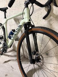 Canyon Grizl 7 Gravel Ammortizzata