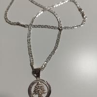 Collana con ciondolo 