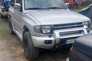 gip pajero  2.5 gls