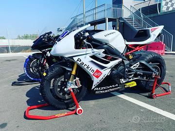 TRIUMPH DAYTONA 675R ‘11