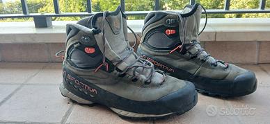 scarponi trekking donna