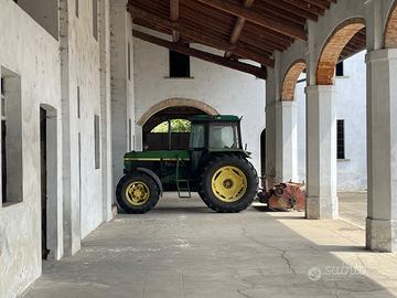John Deere 3350