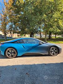 BMW I8 CROSSFADE  1 OF 10
