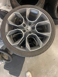 Gomme e cerchi skoda 225/35/19 88y
