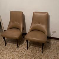 Coppia di poltroncine vintage in ecopelle beige