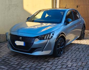 Peugeot 208 anno 2022 1.2 100cv puretech GT