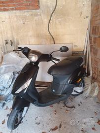 scooter piaggio Zip 50 cc