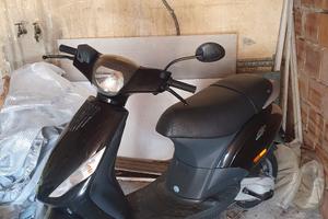 scooter piaggio Zip 50 cc