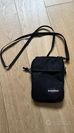 EASTPAK BUDDY Borsa a Tracolla, 0.5 L - Black