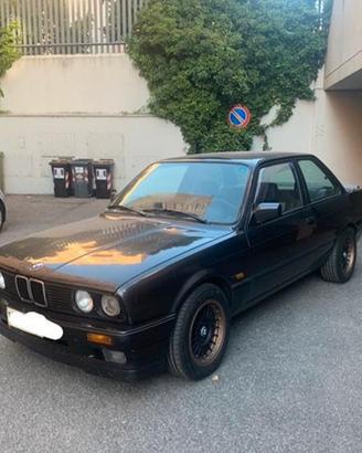 BMW E30 318is 1990