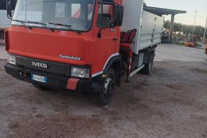 Iveco ribaltabile e gru