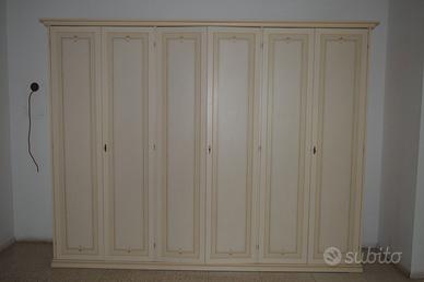 Coppia armadi in legno vintage a 6 ante