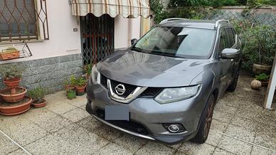 Nissan X trail