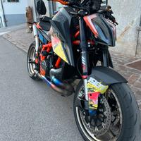 Ktm 1290 superduke r