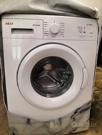 Lavatrice 6kg x 1000 giri marca AKAI