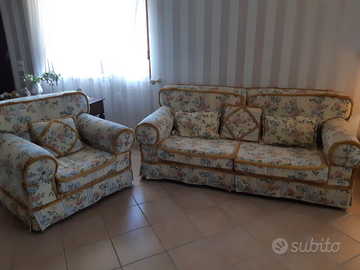 Elegante Divano + poltrona Dolfi floreale
