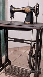 Macchina cucire SINGER vintage