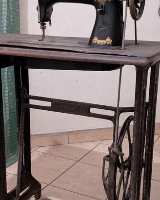 Macchina cucire SINGER vintage