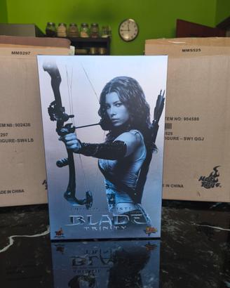 Hot Toys Abigail Whistler Trinity Blade