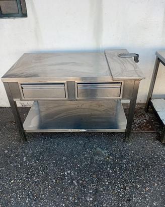 tavolo da cucina inox con cassetti