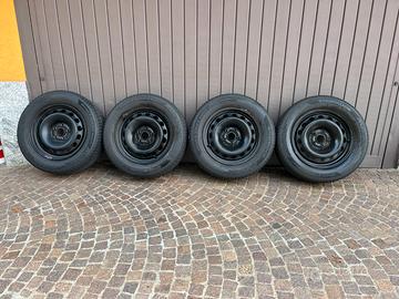 GOMME INVERNALI 215 60/R16 + CERCHI NUOVI